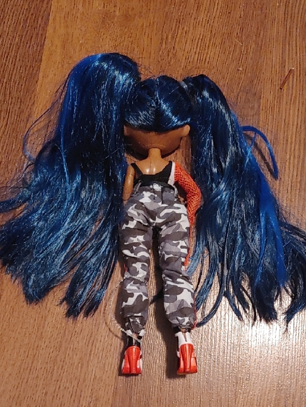 ✅$12 Add On LOL Surprise OMG Downtown BB Fashion Doll - Picture 7 of 9